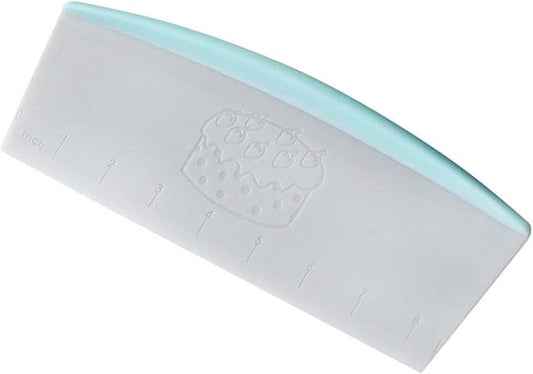 Plastic Pastry Bench Scraper Chopper Cake Cutter with Measuring Scale Multipurpose Kitchen Gadget Pizza Cutters for Cooking Baking Bread and Pizza Dough Kitchen and Dining