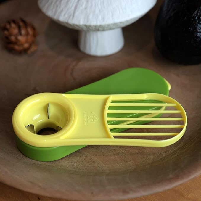 3-in-1 Avocado Slicer, Pitter, and Peeler - Foldable, Durable, and Easy to Clean