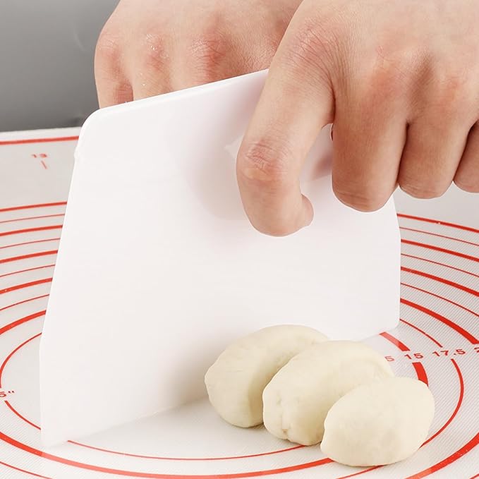 3 Piece Plastic Dough Scraper, Food Grade Trapezoidal Bread Scraper Bowl Scraper Set Multipurpose Kitchen Food Scraper for Bread Cake Fondant Icing Cream Pizza Making Size L M S