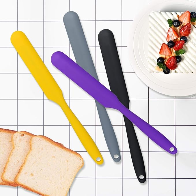 4pcs Silicone Spatula Set Heat Resistant Cake Cream Butter Spatulas Mixing Batter Scraper Non-Stick Flexible Baking Cooking Tool 4 Colors (mix color-2)