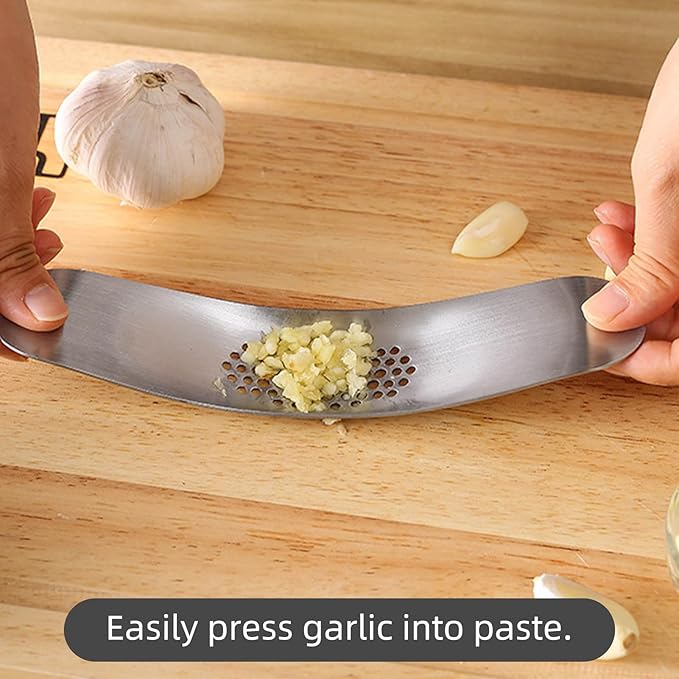 2 Piece Garlic Press Tool Set 304 Stainless Steel Garlic Mincer with Silicone Peeler Kitchen Gadgets for Easy Peeling and Mincing Durable Dishwasher Safe