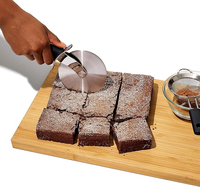 OXO Good Grips NEW Large 4-Inch Pizza Wheel and Cutter